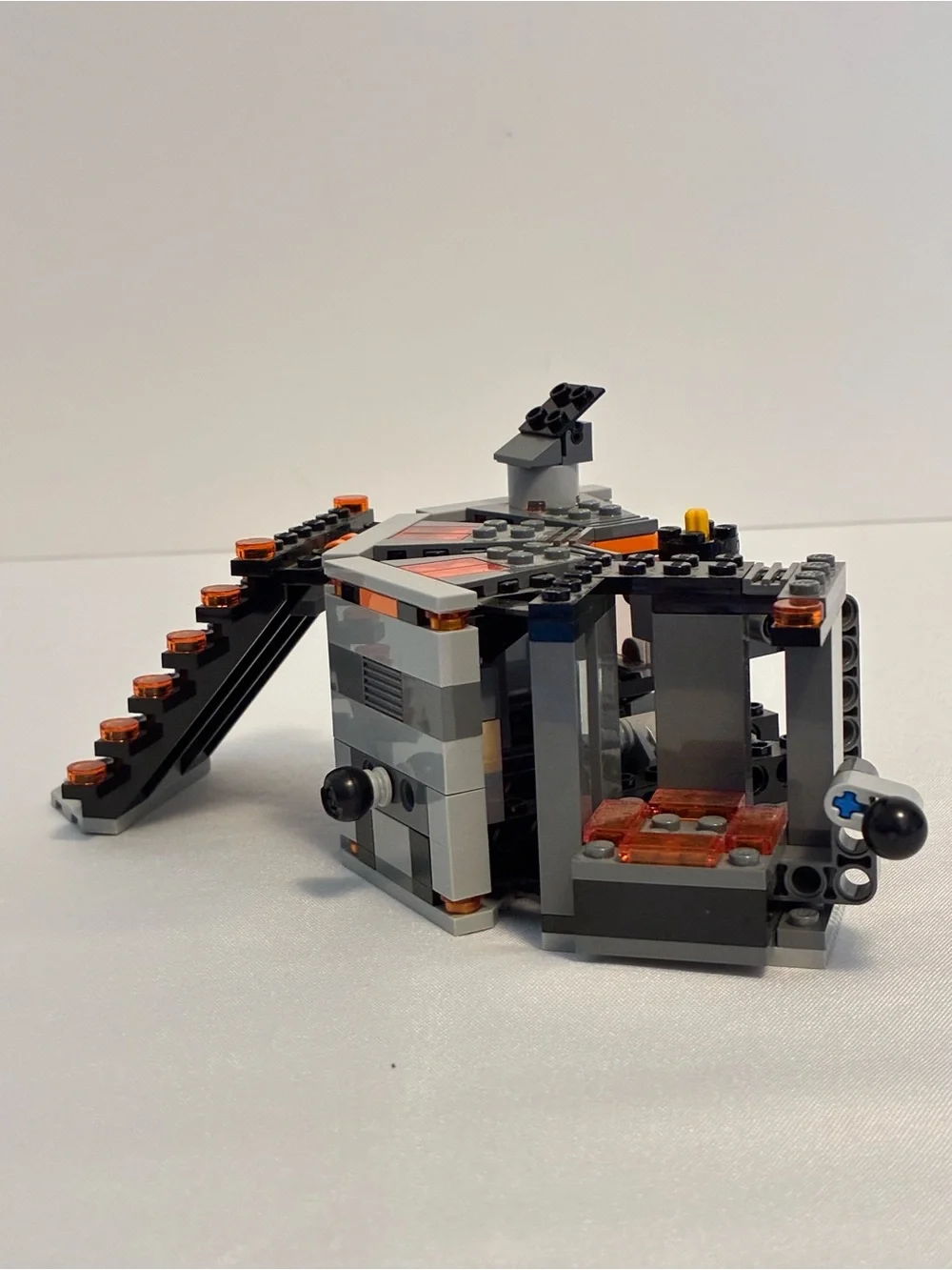 Lego Star Wars Carbon-Freezing Chamber #75137 Retired